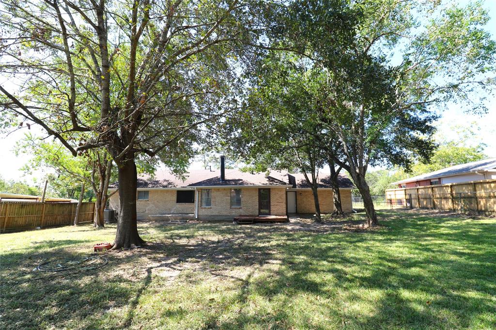 211 N 12th Street, Highlands, Texas image 37