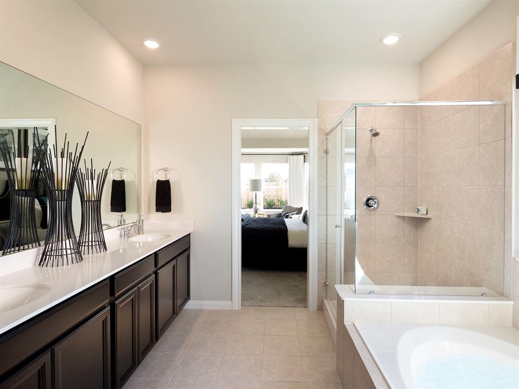 5132 Magnolia Spring Drive, Pearland, Texas image 7