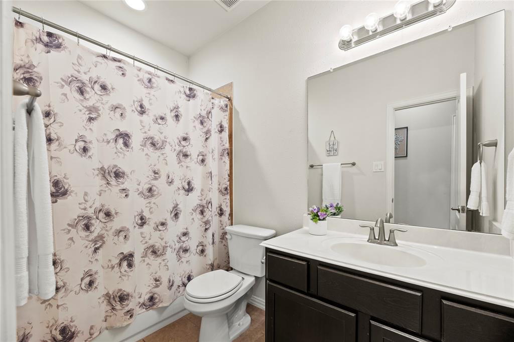 13215 Dover Bluff Drive, Rosharon, Texas image 22