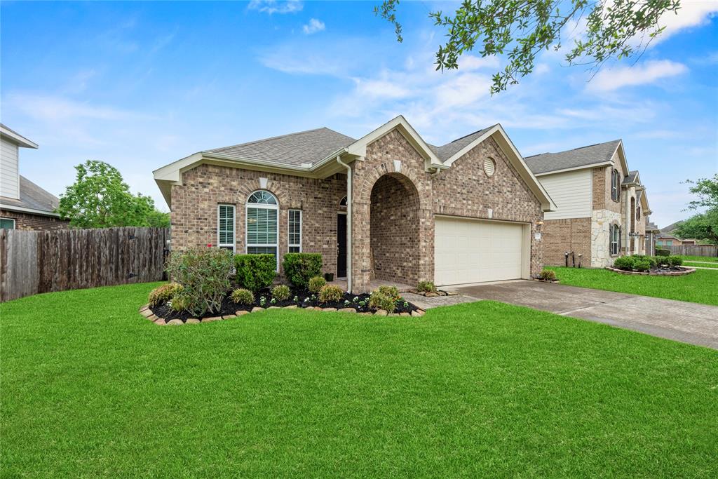 13215 Dover Bluff Drive, Rosharon, Texas image 29