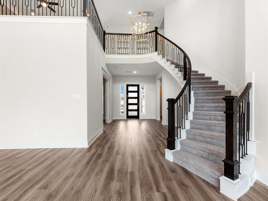 10819 Rosary Pea Lane