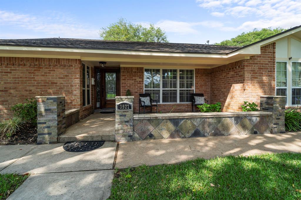 3927 Point Clear Drive, Missouri City, Texas image 6
