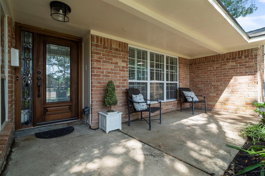 3927 Point Clear Drive, Missouri City, Texas image 8