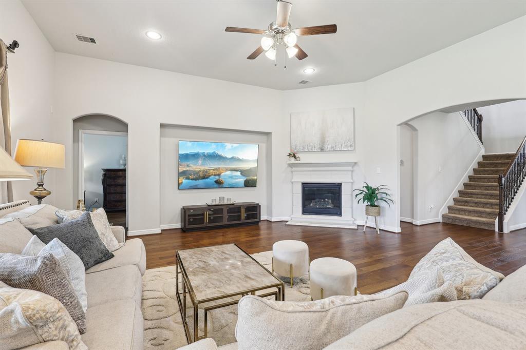 3403 Majestic Pine Lane, Rosenberg, Texas image 10
