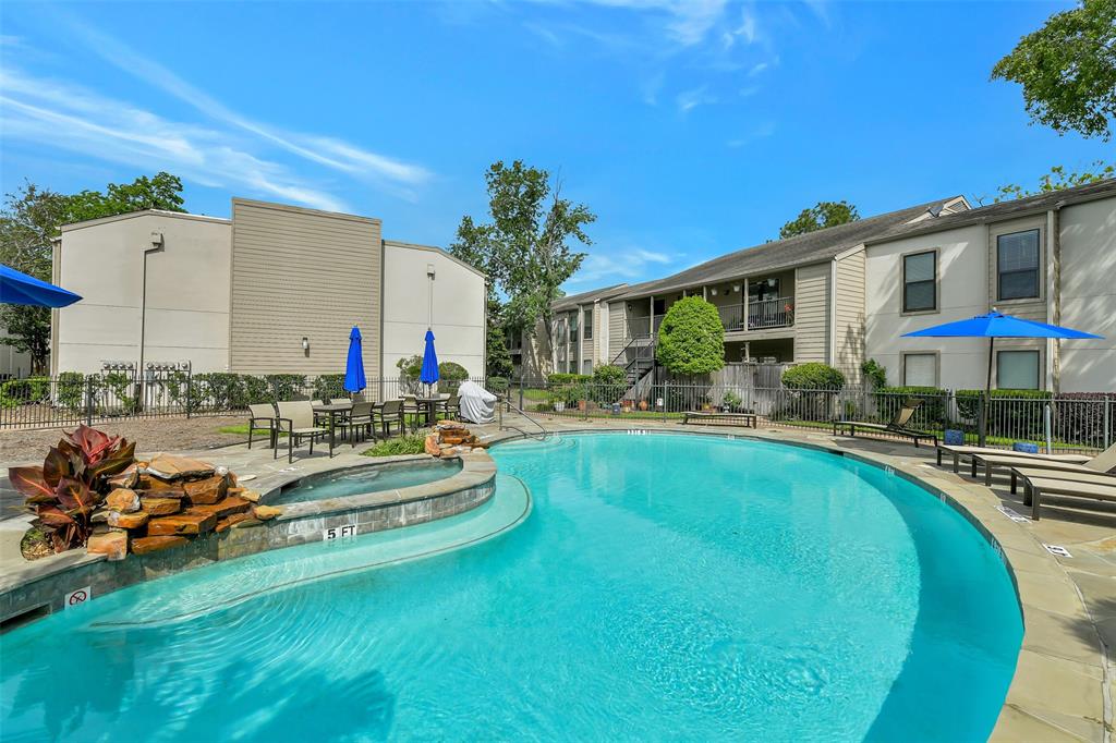 1100 Augusta Drive #33, Houston, Texas image 27