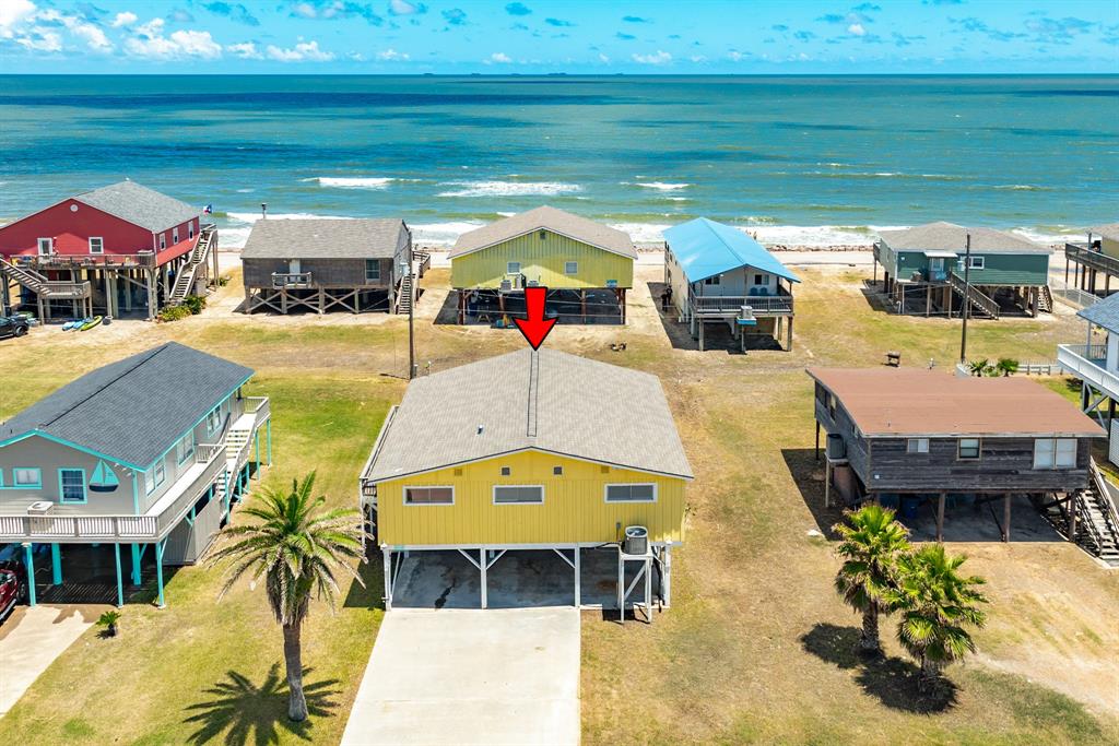 315 Seashell Drive, Surfside Beach, Texas image 1