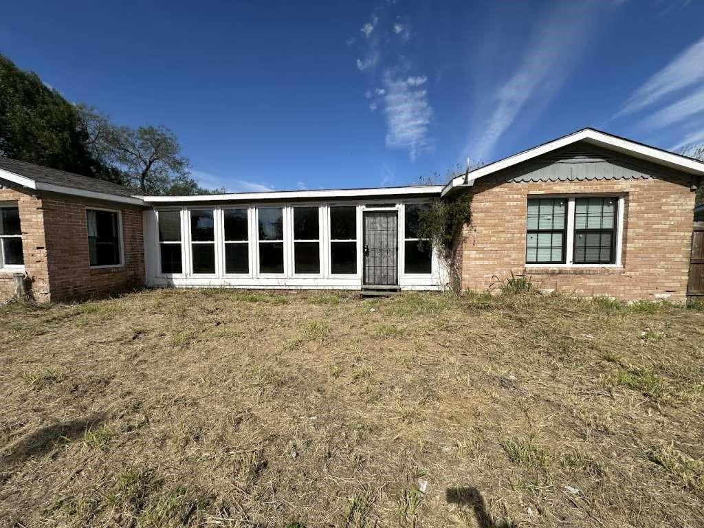 810 E Bowie Avenue, Harlingen, Texas image 4