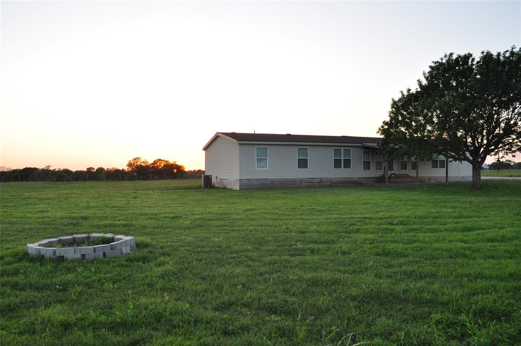 10901 Harmon School Road, Burton, Texas image 2