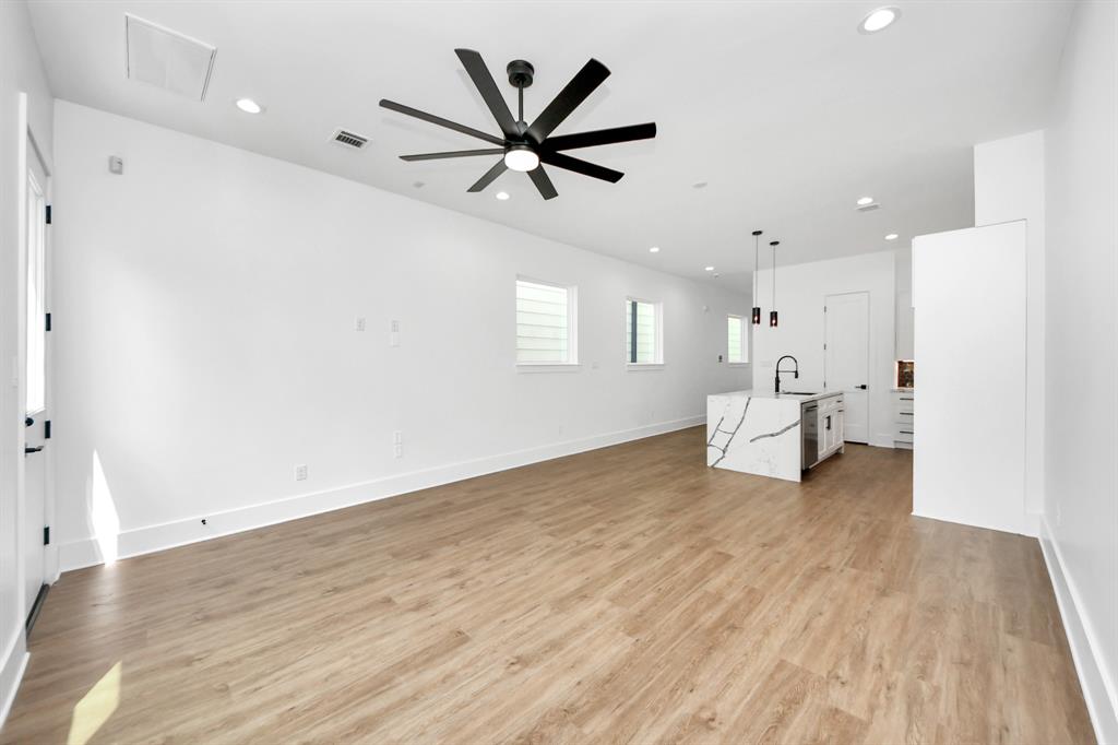 5029 Broom Street #B, Houston, Texas image 14