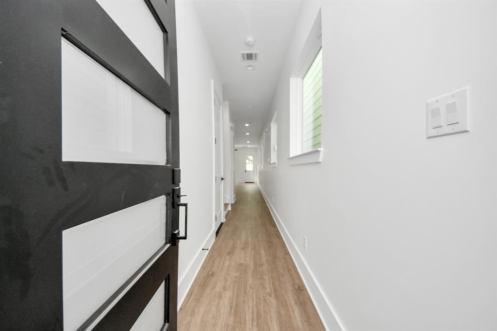 5029 Broom Street #B, Houston, Texas image 4