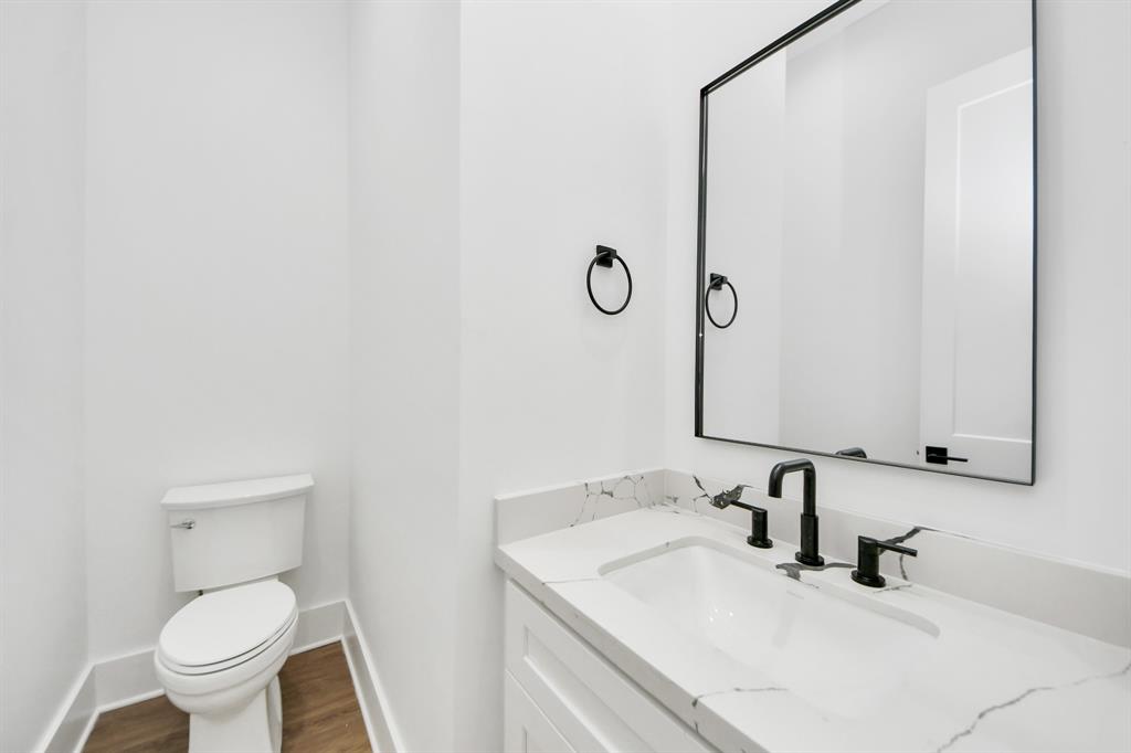 5029 Broom Street #B, Houston, Texas image 11