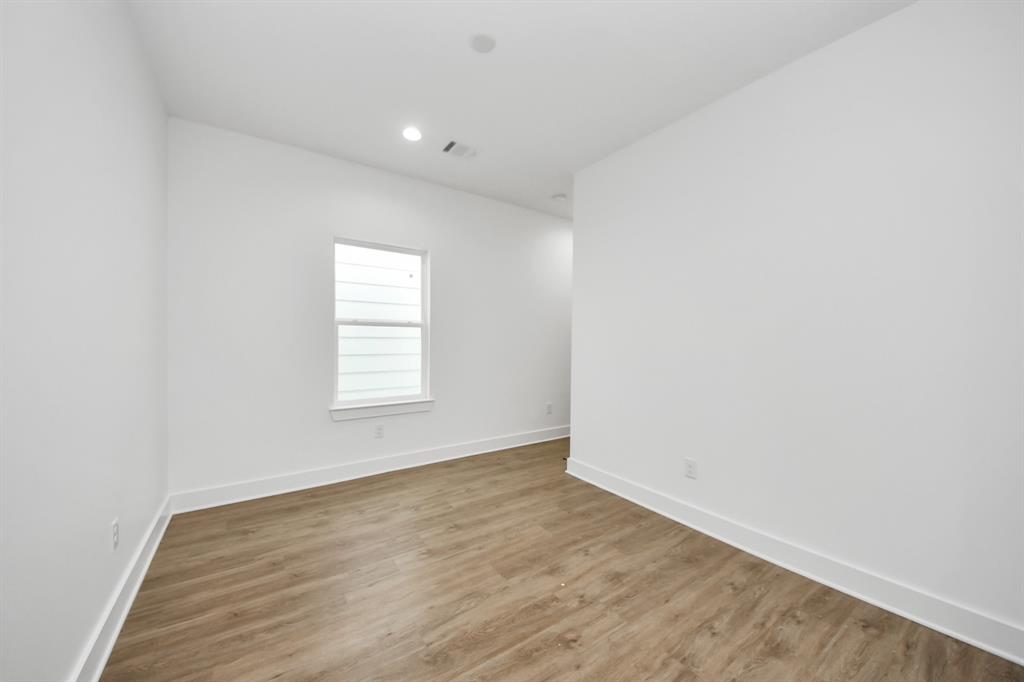 5029 Broom Street #B, Houston, Texas image 25