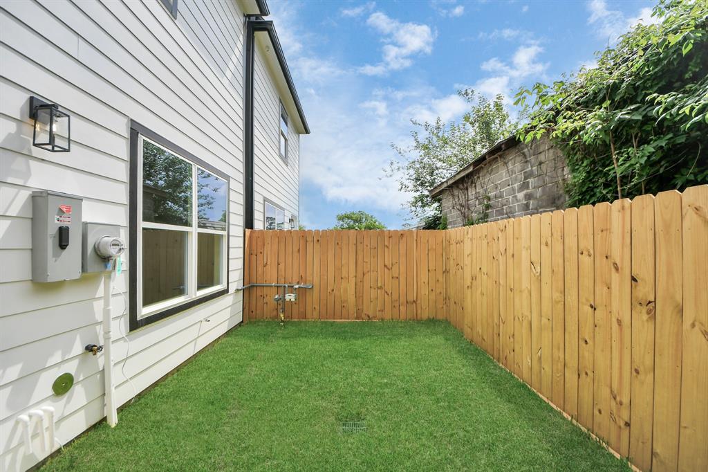 5029 Broom Street #B, Houston, Texas image 35