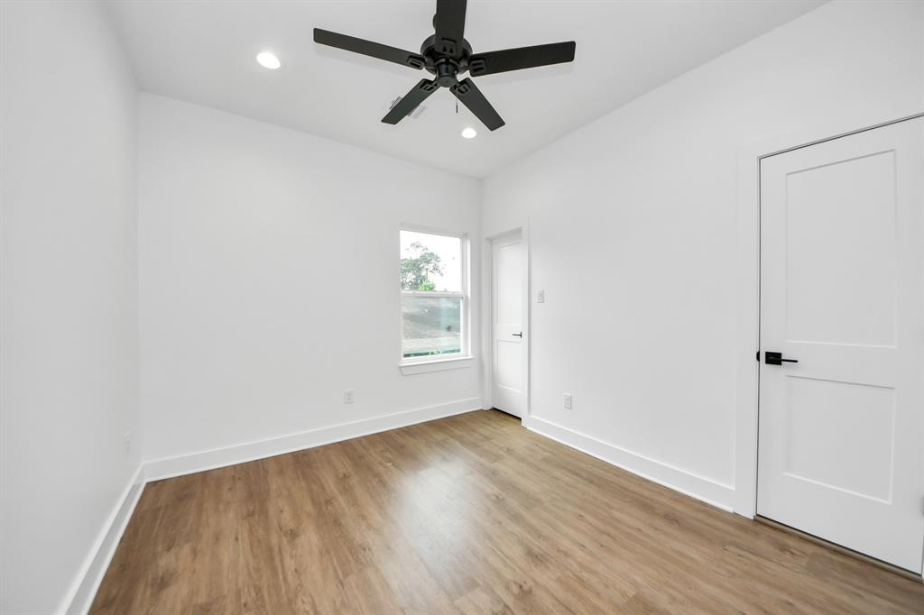5029 Broom Street #B, Houston, Texas image 31