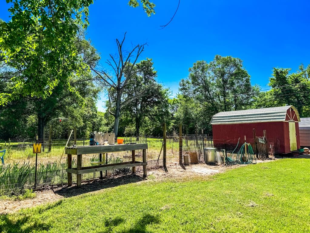 120 Fcr 296, Oakwood, Texas image 18