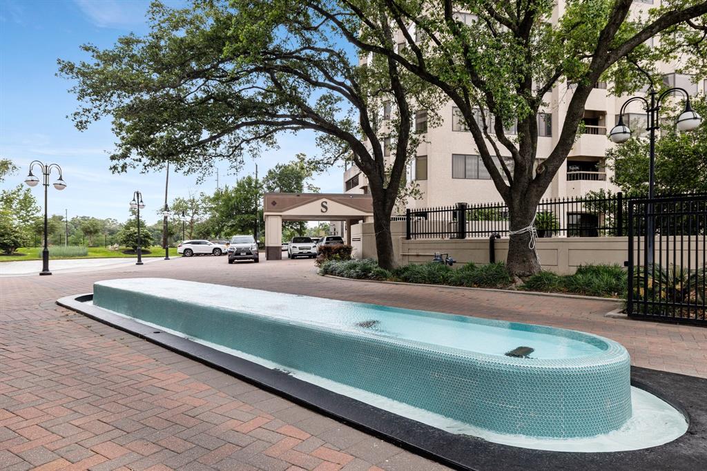 2001 Holcombe Boulevard #1605, Houston, Texas image 26