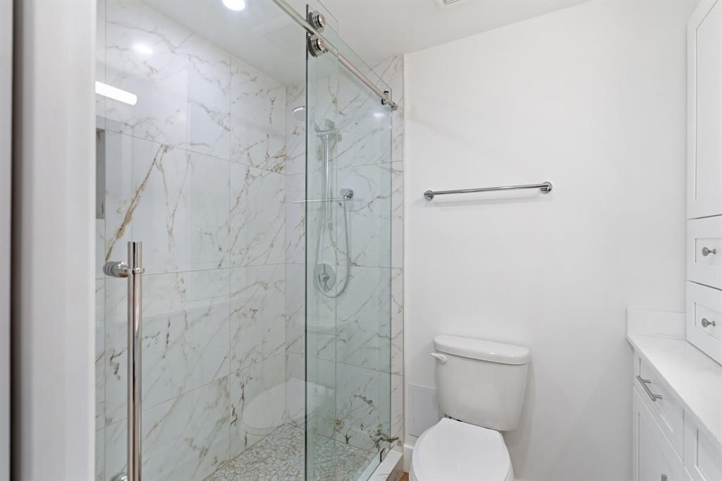 2001 Holcombe Boulevard #1605, Houston, Texas image 22