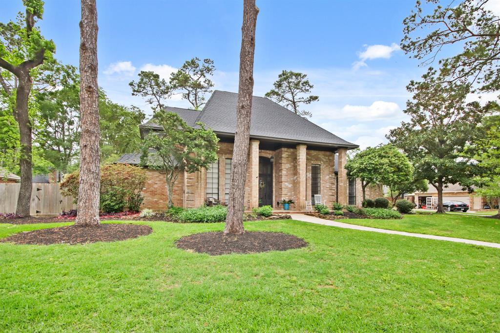 1814 Seven Maples Drive, Kingwood, Texas image 2