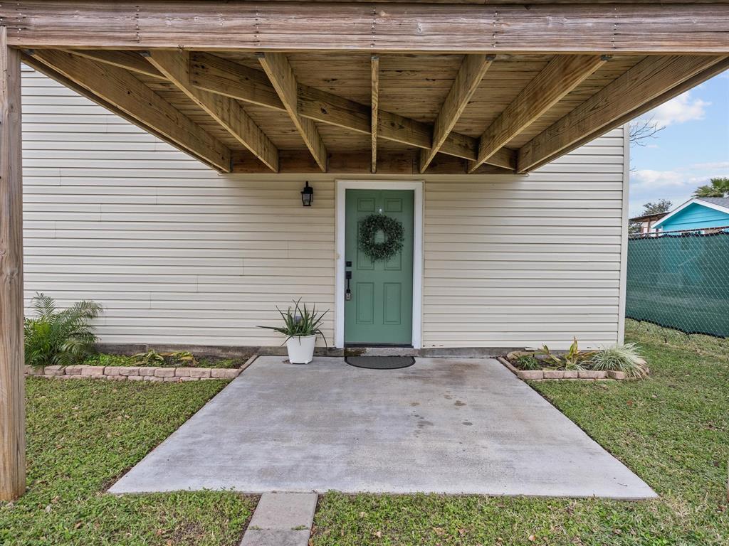 126 20th Street, San Leon, Texas image 5