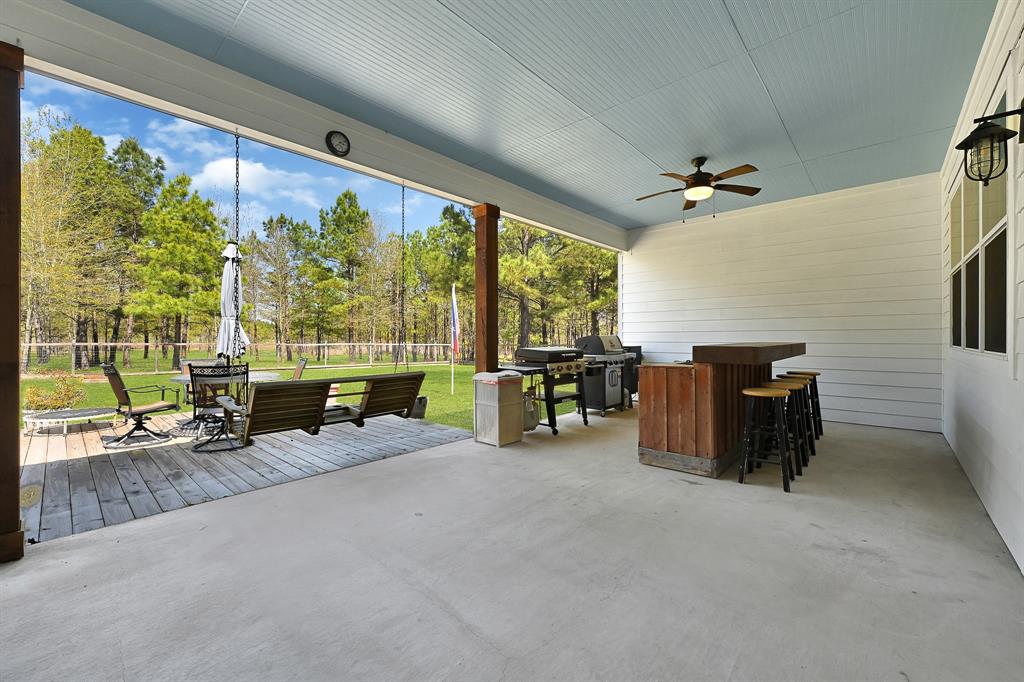 1022 Fm 1696 Road, Huntsville, Texas image 37