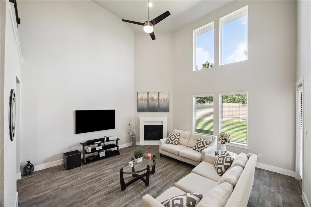 2568 Ravenna Court