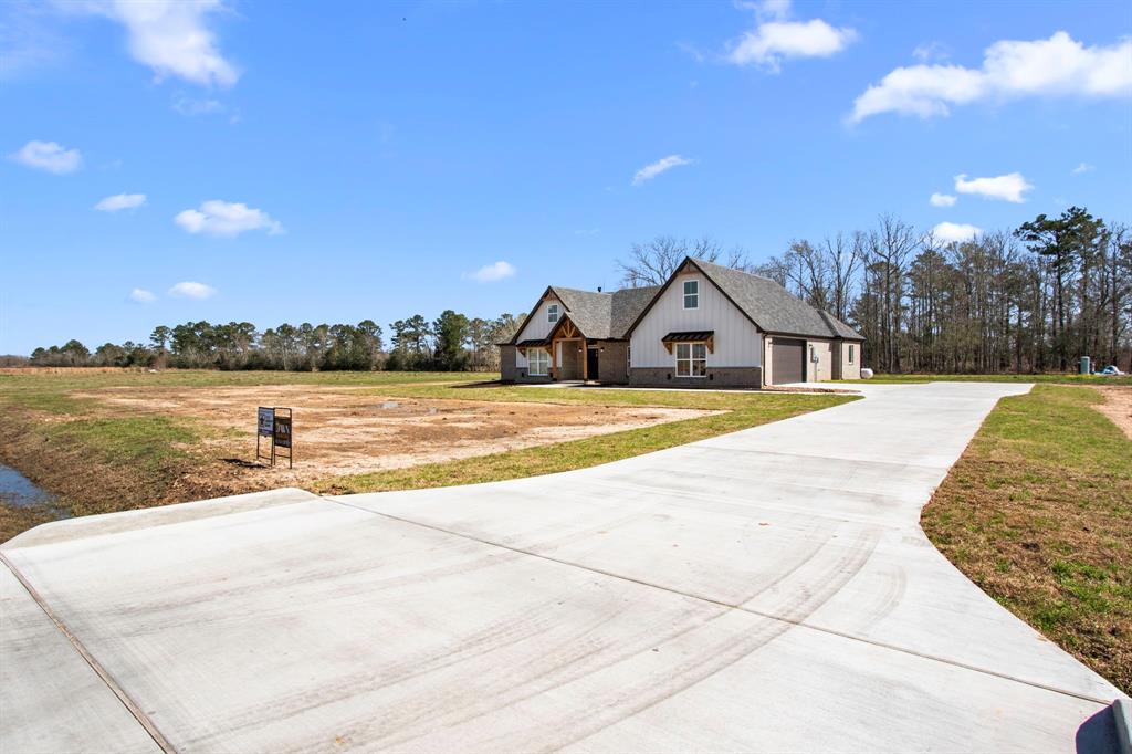 1096 Allie Lane