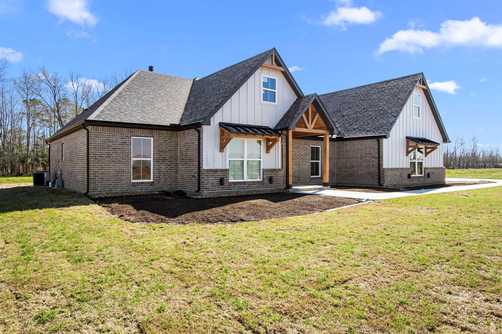 1096 Allie Lane