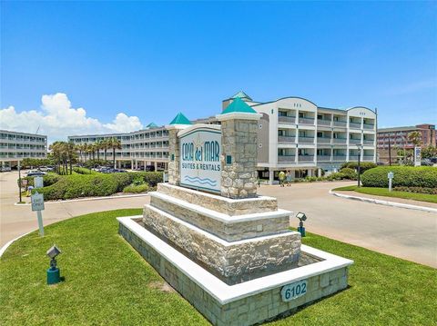 Condominium in Galveston TX 6102 Seawall Boulevard.jpg