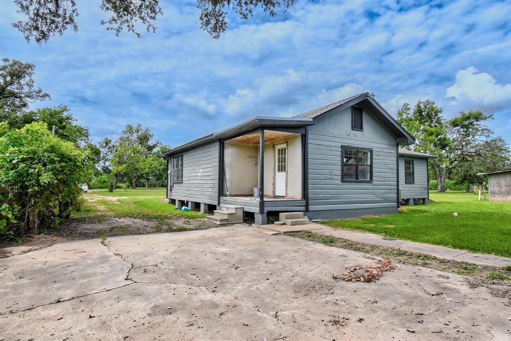 6615 Live Oak Drive
