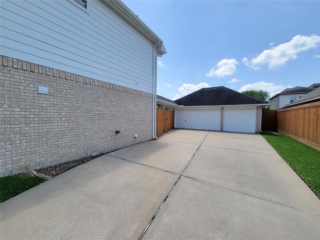16007 Berkshire Manor Lane, Houston, Texas image 39