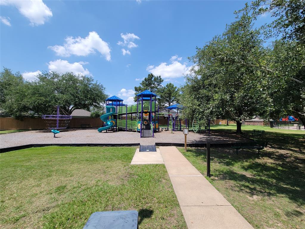 16007 Berkshire Manor Lane, Houston, Texas image 43
