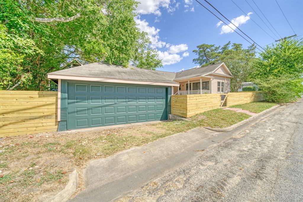 806 E Main Street, Bellville, Texas image 46