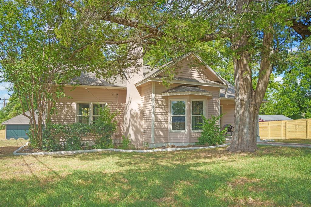 806 E Main Street, Bellville, Texas image 3