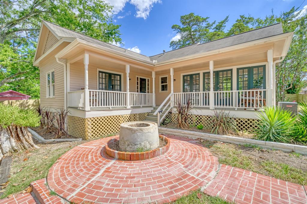 806 E Main Street, Bellville, Texas image 2