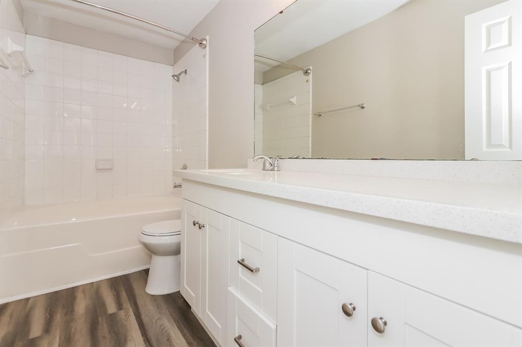 10018 Victoria Point Lane, Houston, Texas image 14