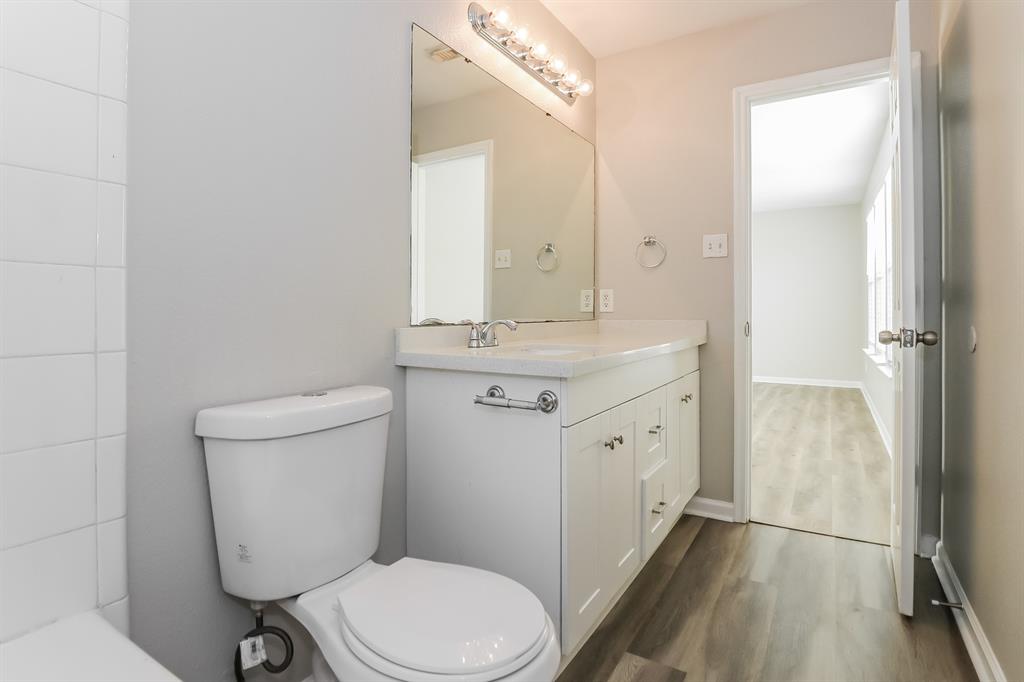 10018 Victoria Point Lane, Houston, Texas image 15