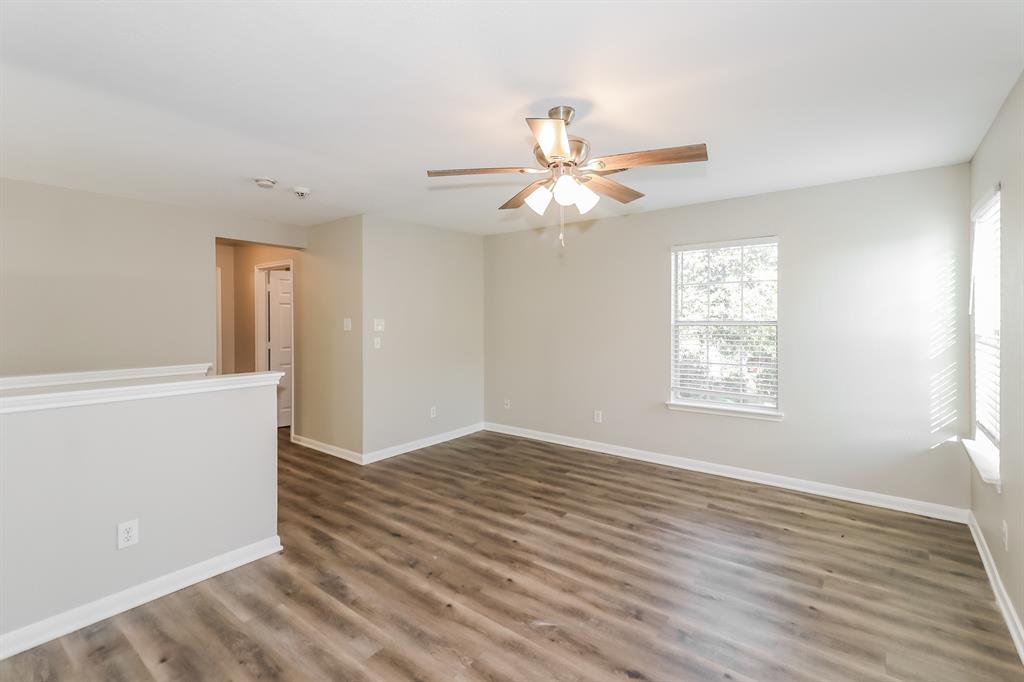 10018 Victoria Point Lane, Houston, Texas image 5
