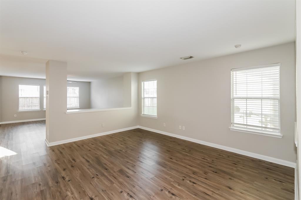 10018 Victoria Point Lane, Houston, Texas image 3