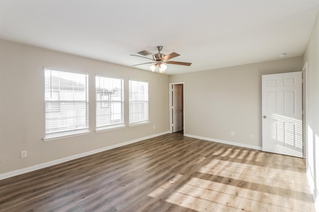 10018 Victoria Point Lane, Houston, Texas image 9