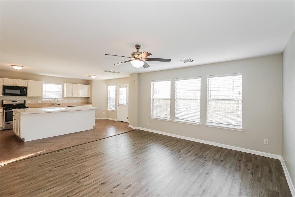 10018 Victoria Point Lane, Houston, Texas image 11