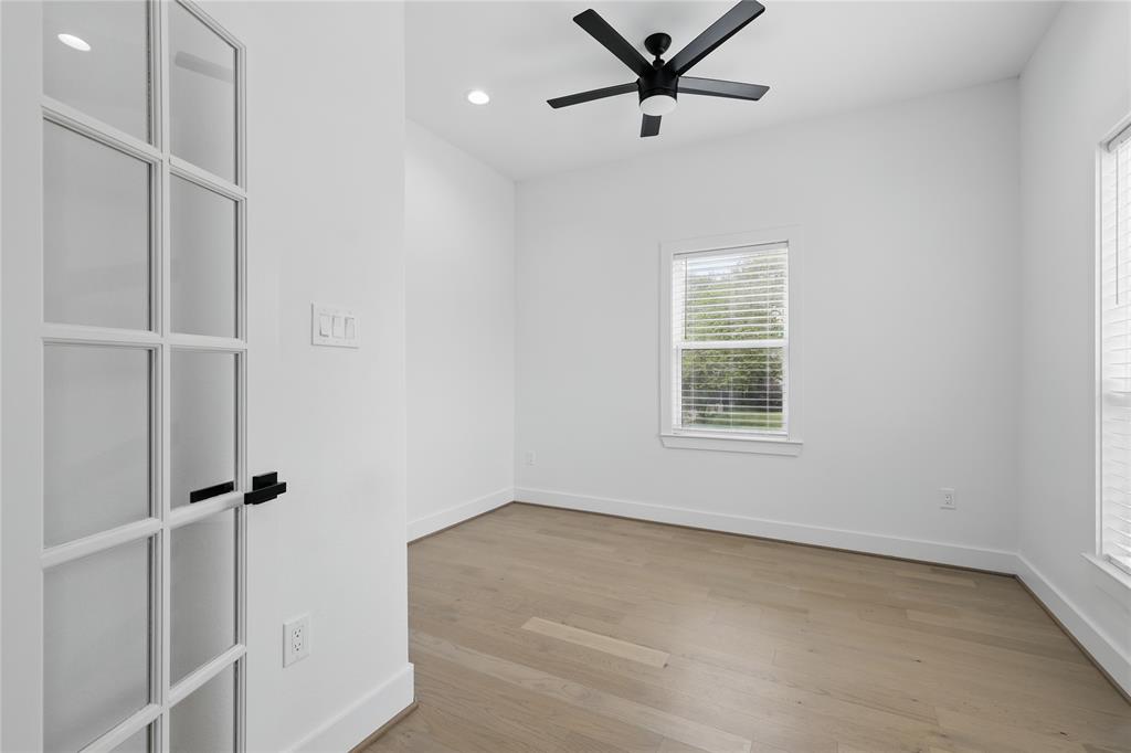 8617 Kari Court, Jersey Village, Texas image 16