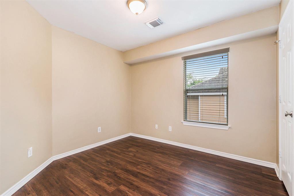 118 N Camellia Grove Circle, The Woodlands, Texas image 13
