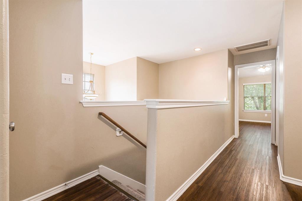118 N Camellia Grove Circle, The Woodlands, Texas image 12