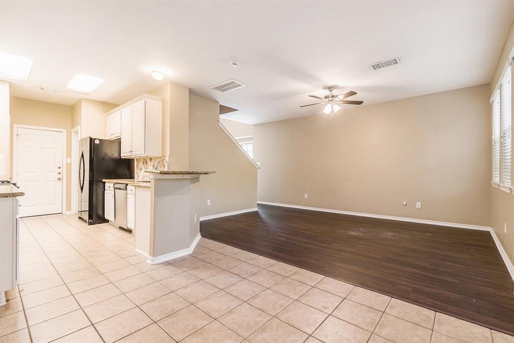 118 N Camellia Grove Circle