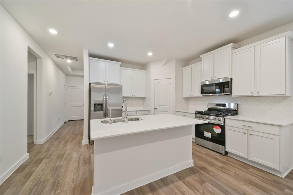 1707 Portia Lane, Conroe, Texas image 9