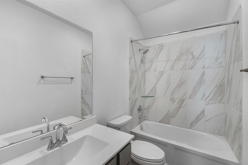 1662 Portia Lane, Conroe, Texas image 25