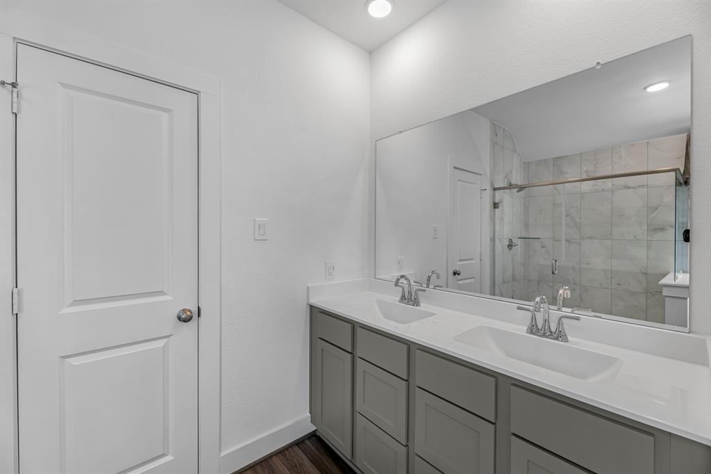 1662 Portia Lane, Conroe, Texas image 21