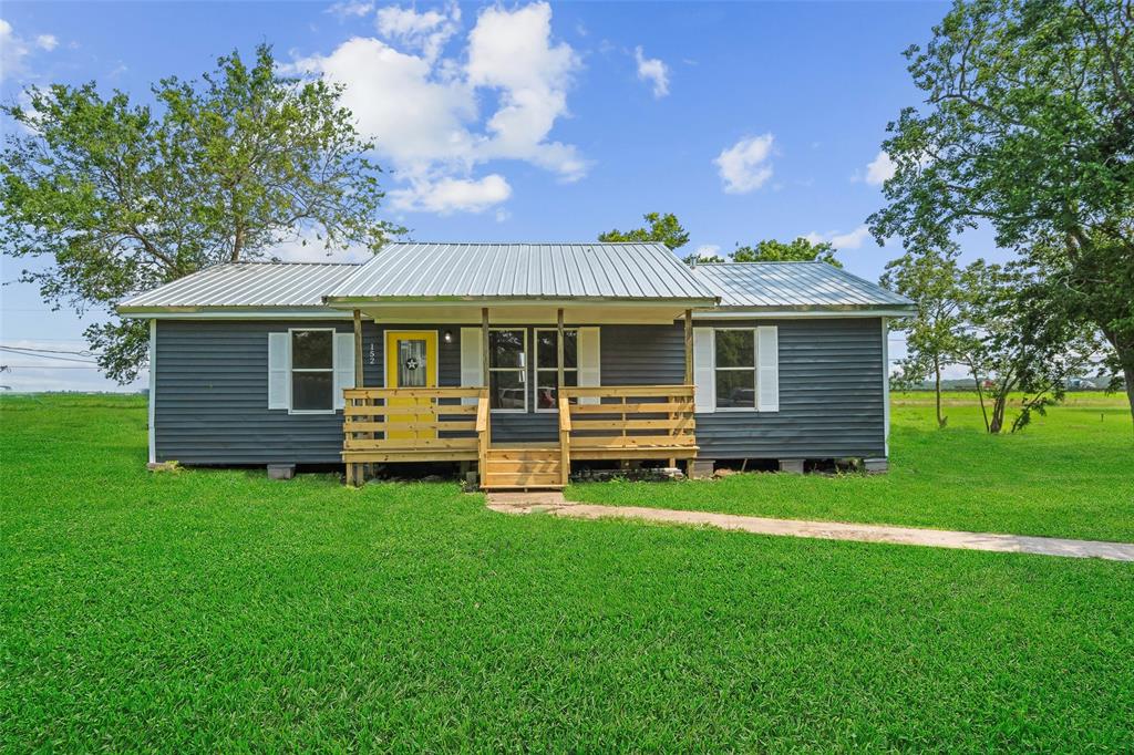 152 Country Oaks Street, Brazoria, Texas image 1