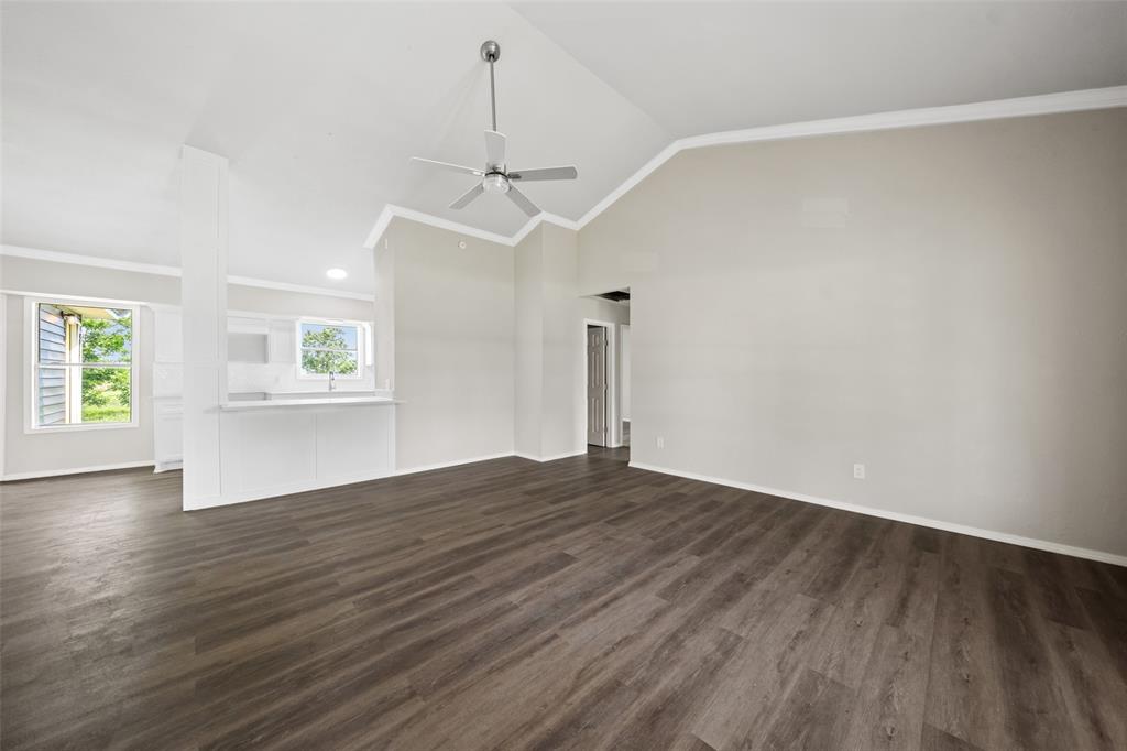 152 Country Oaks Street, Brazoria, Texas image 10