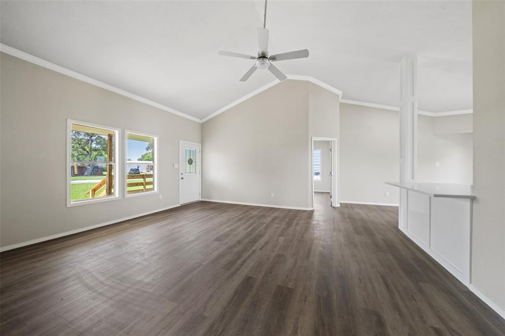 152 Country Oaks Street, Brazoria, Texas image 6